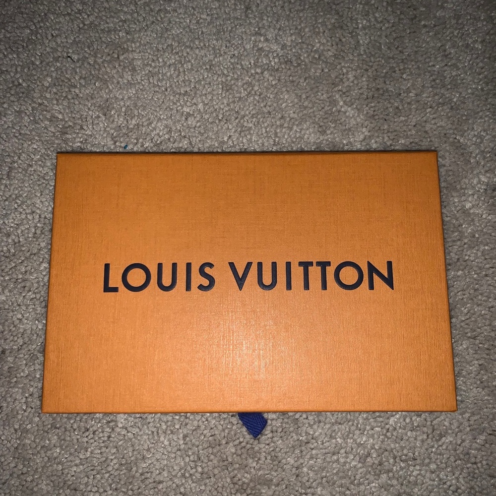 Louis Vuitton box